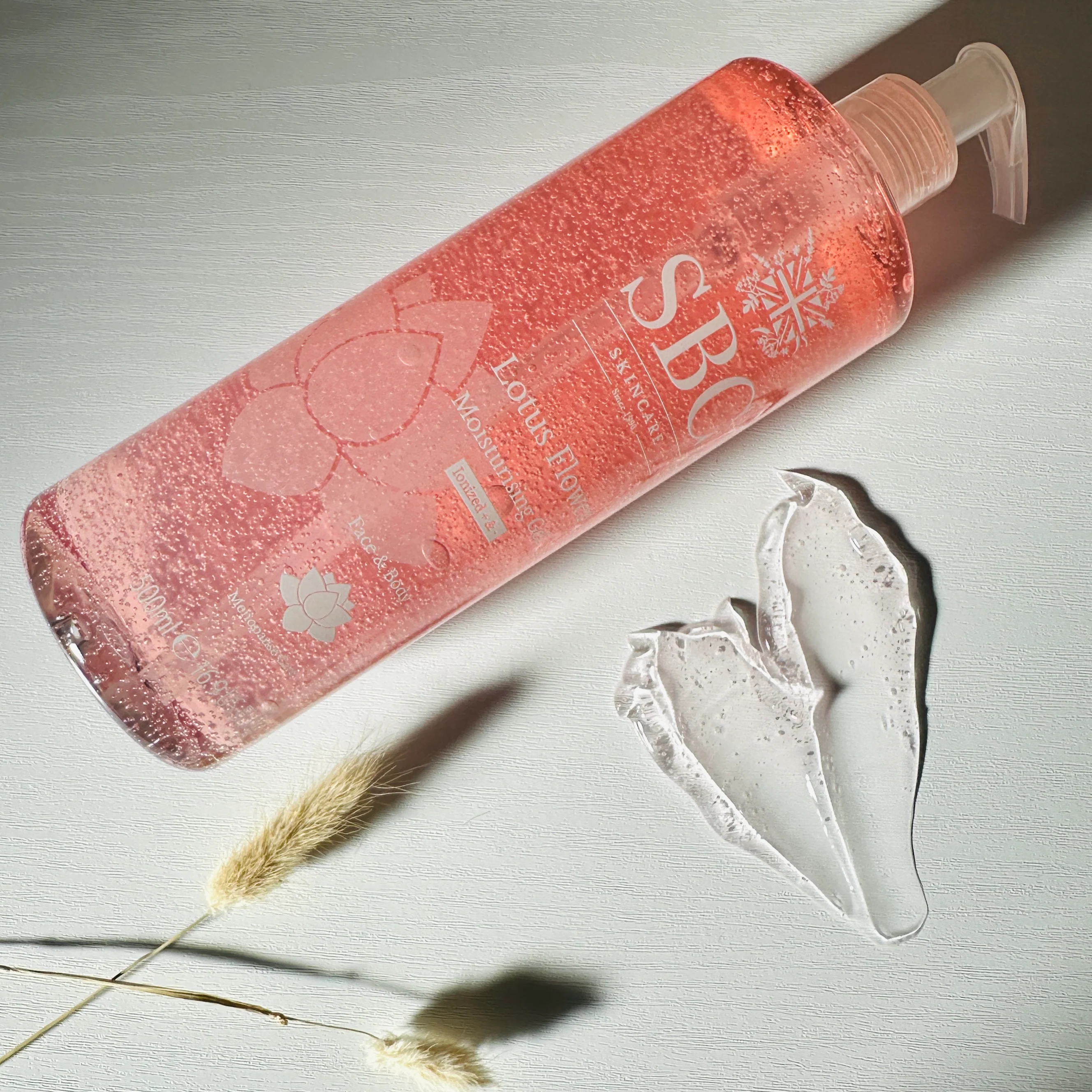 Lotus Flower Moisturising Gel - Image 3